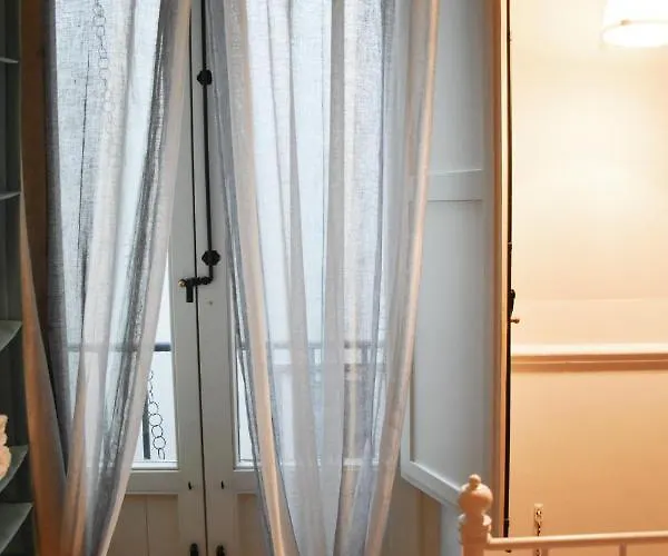 Dimora San Domenico Bed & Breakfast 3*