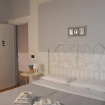 Couette-café Dimora San Domenico 3*