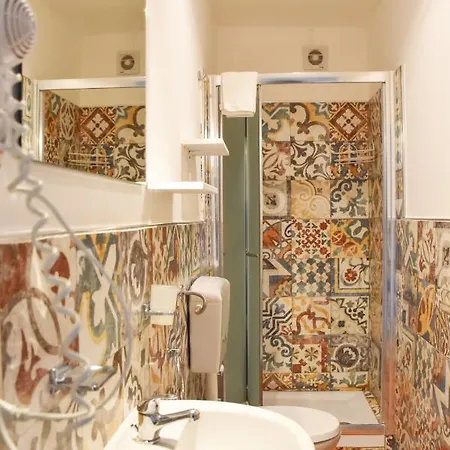 Dimora San Domenico فندق مبيت وإفطار 2*